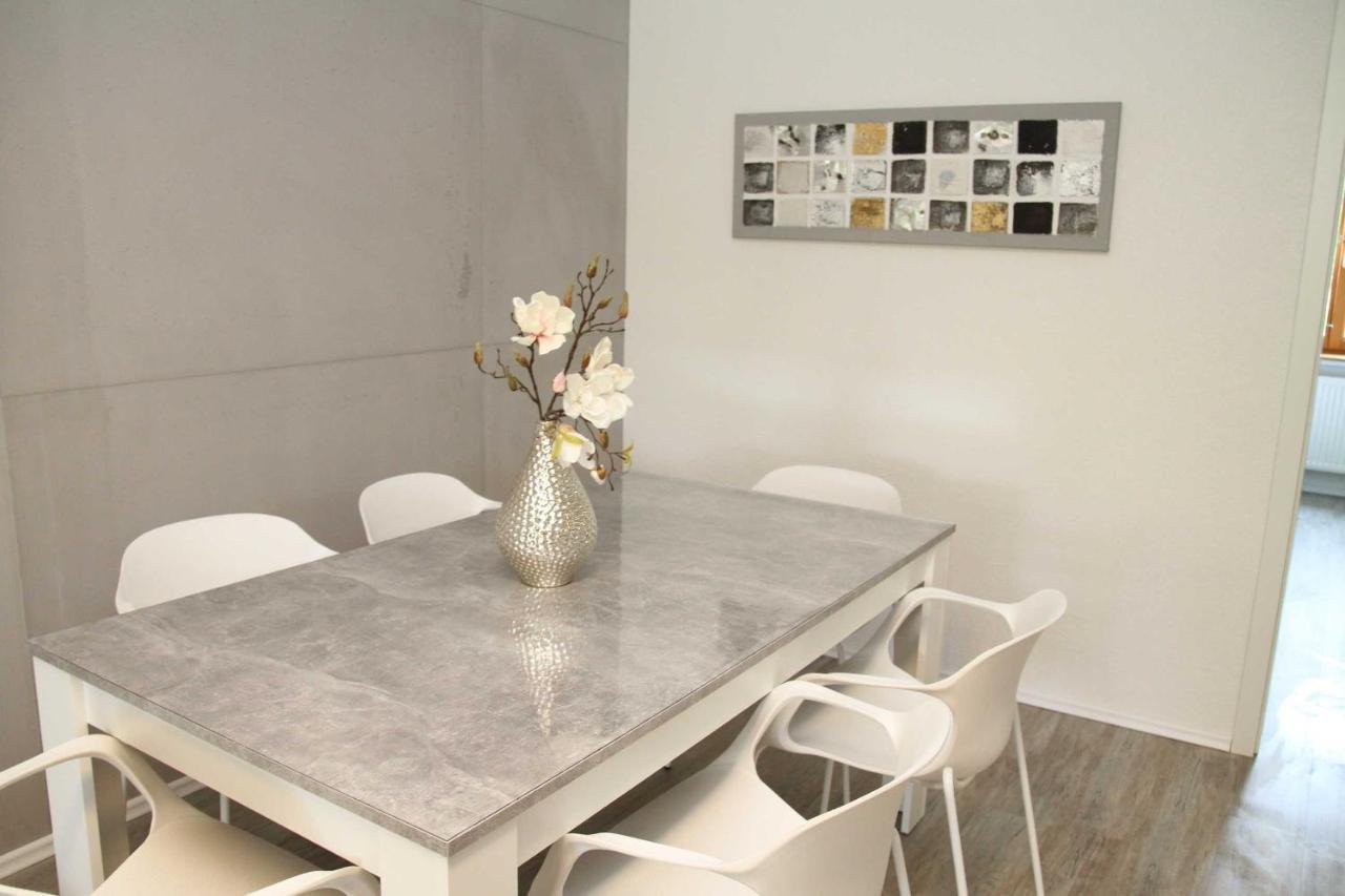 Ferienwohnung Garres รูสท์ ภายนอก รูปภาพ